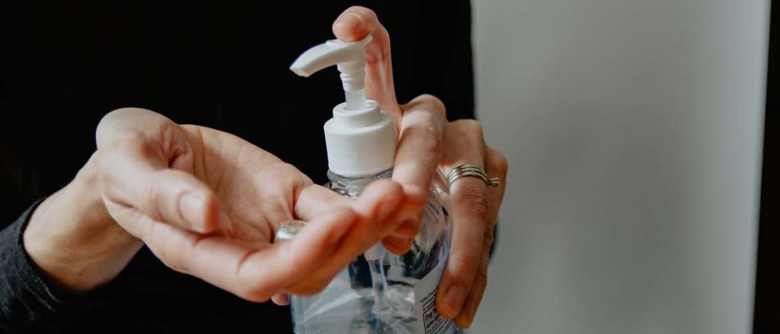 Jangan Salah, Ini Perbedaan Hand Sanitizer dan Desinfektan 10