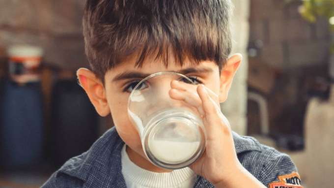 Mitos #1: Susu Hanya untuk Anak-anak