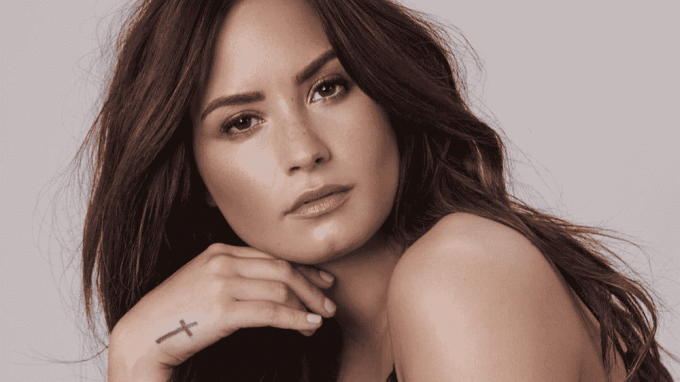 Gangguan Tiroid Penyebab Kecemasan Demi Lovato