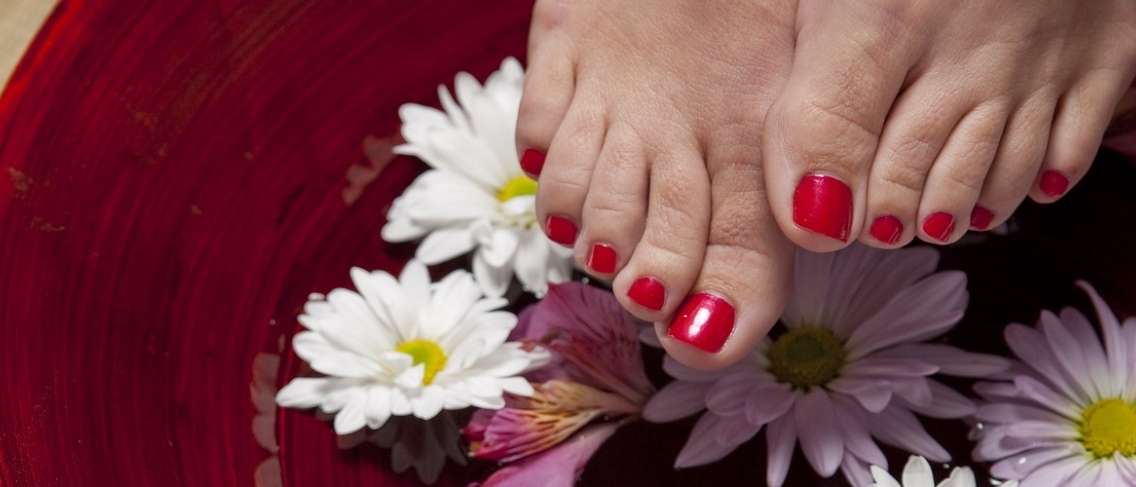 Mencukur Bulu Kaki Sebelum Melakukan Pedicure