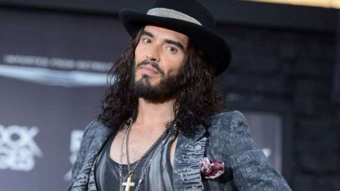 Russel Brand Menderita Bipolar Sejak Masih Muda