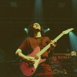 10 Alasan Ilmiah Mengapa Pria Harus Bermain Gitar