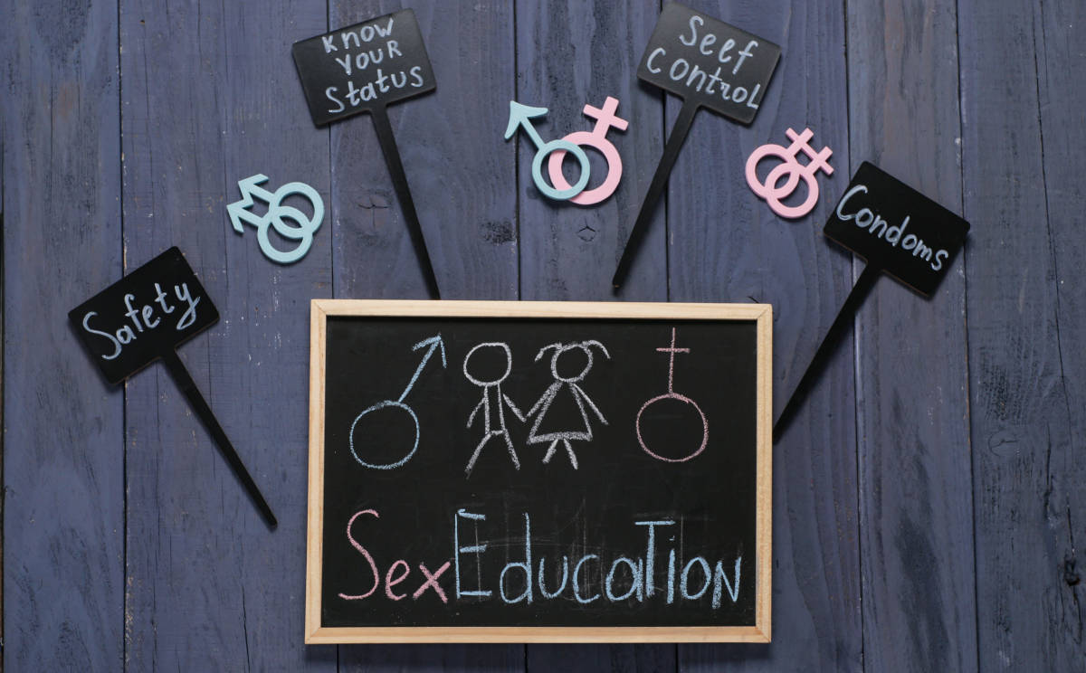 Cara Memberikan Edukasi Seks untuk Anak dan Remaja