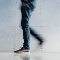 15 Menit Jalan Kaki Setelah Makan Menurunkan Kadar Gula Darah