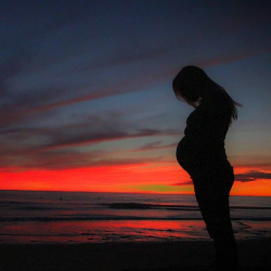 Sakit Kepala Saat Hamil? Hati-hati Gejala Pre-eklampsia!