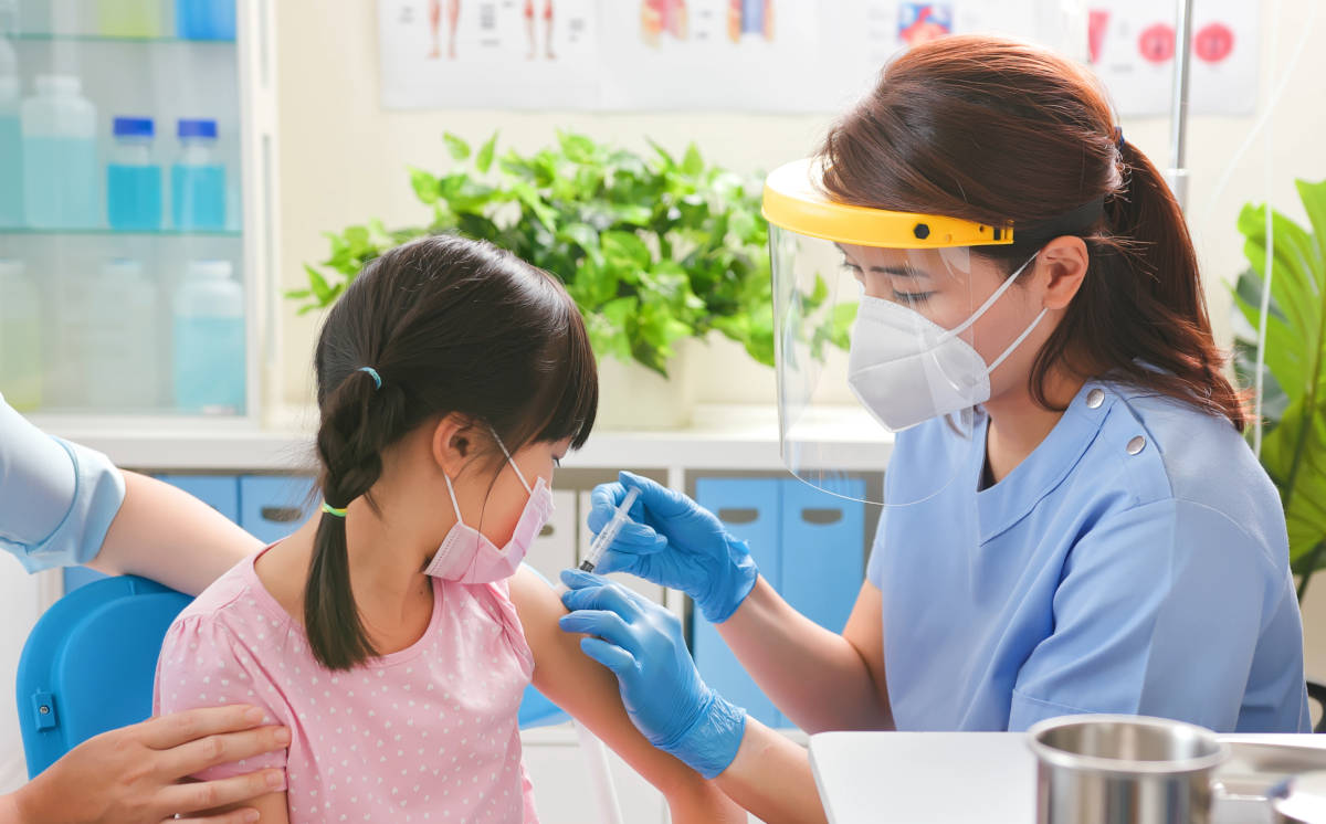  Daftar Vaksin Wajib Anak Usia 5 Tahun ke Atas