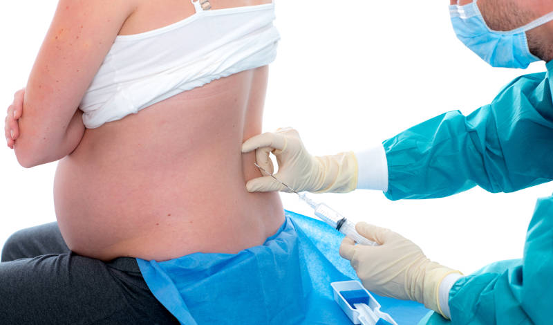  Lahiran Epidural, Apakah Ada Dampaknya ke Kesehatan Bayi?