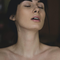 5 Jenis Orgasme yang Bisa Dialami Wanita