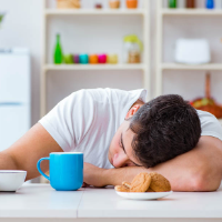 5 Penyebab Ngantuk Setelah Makan, Diabetes Salah Satunya!