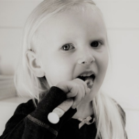 5 Tips Agar Balita Rajin Menyikat Gigi