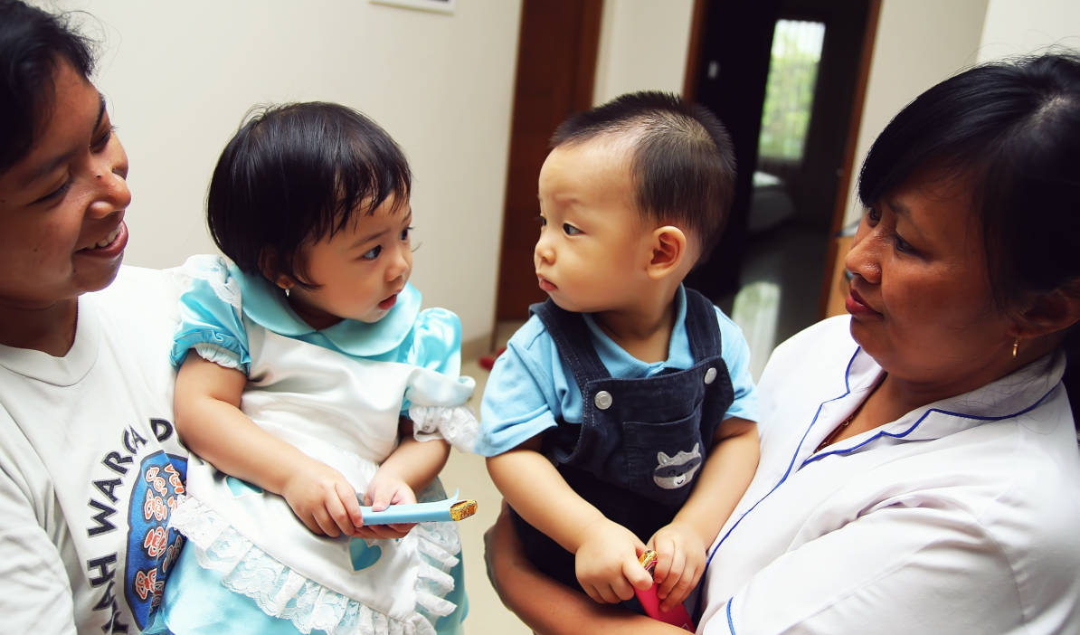 Baby sitter di Indonesia