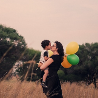 6 Cara Anak Mengungkapkan Rasa Cintanya kepada Orang Tua