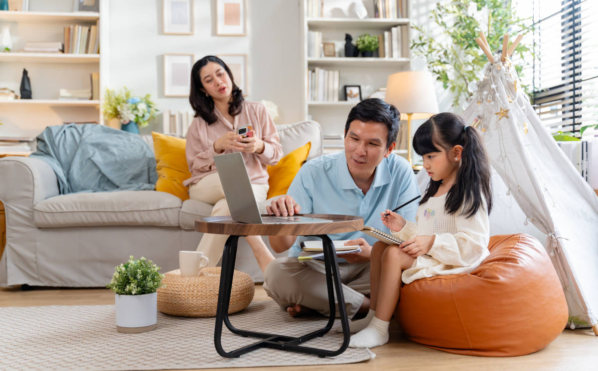  Manfaat dan Cara Memberikan Support System untuk Keluarga dan Anak