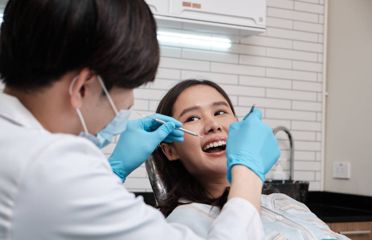 Lagi Promil? Jangan Lupa Lakukan Cek ke Dokter Gigi!
