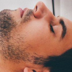 Mengapa Pria Langsung Ingin Tidur Setelah Bercinta?