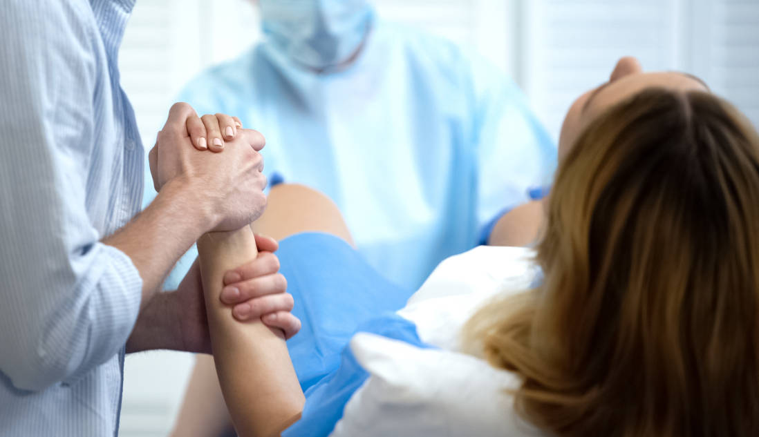 Tahan, Ada Waktu yang Tepat Mengejan untuk Kurangi Robekan