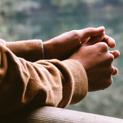 Selalu Merasa Cemas, Lakukan 10 Cara Ini!