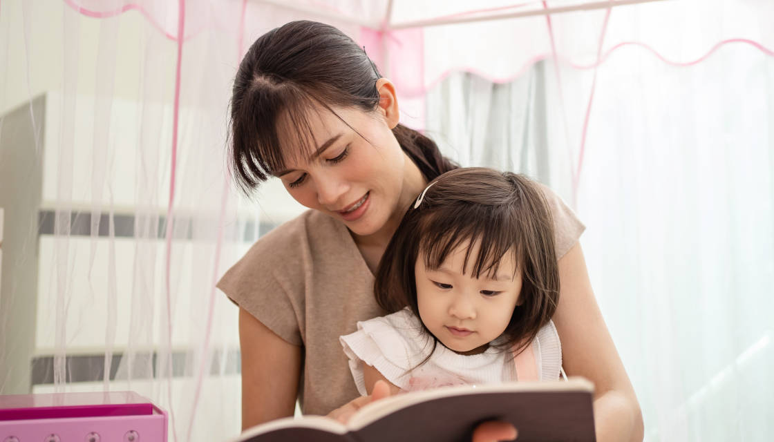 8 Tips Agar Anak Hobi Membaca