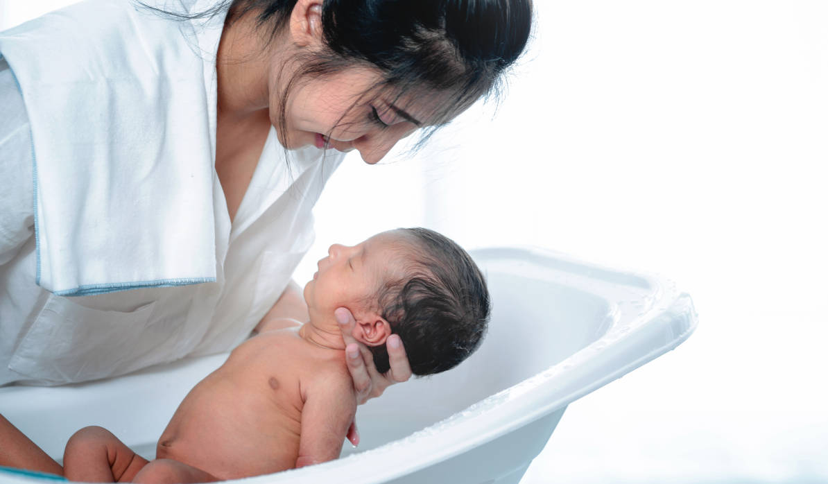 Panduan Mandi untuk Bayi Baru Lahir