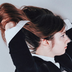 4 Penyebab Ketombe dan Cara Mengatasinya