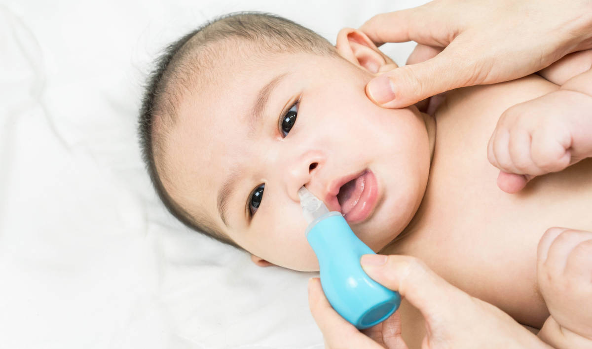Bayi Pilek? Ini 4 Cara Aman Mengeluarkan Ingus Tanpa Drama