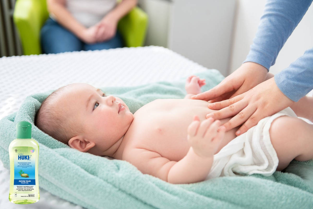 Tidur Si Kecil Lebih Tenang dengan Rutinitas Pijat Bayi