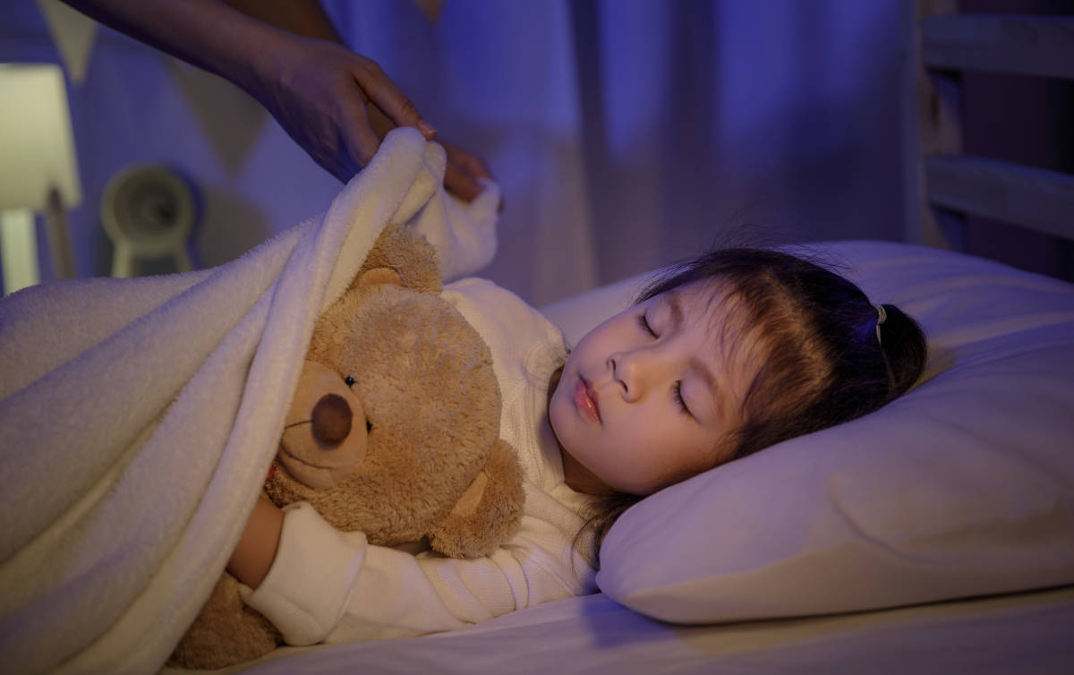 Anak balita mulai tidur sendiri