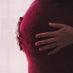 Ibu Hamil Usia 35 Tahun Wajib Lakukan Ini!