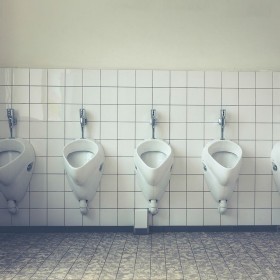 Pengaruh Warna Urine terhadap Kondisi Tubuh