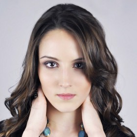 Temukan 5 Manfaat Memiliki Wajah Berminyak