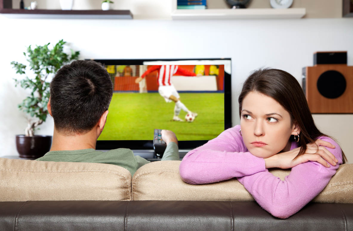 Kenapa Suami Cuek? Ini Penyebab dan Cara Mengatasinya