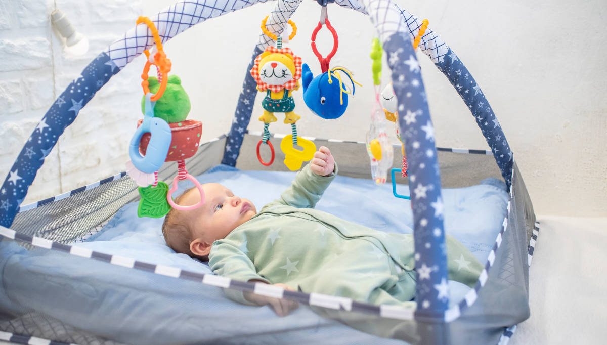 Perkembangan Sensorik Bayi 0–6 Bulan dan Cara Menstimulasi 