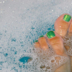 Bahaya di Balik Serunya Berendam Menggunakan Bubble Bath