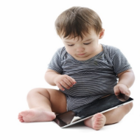 Jika Balita Kecanduan Main Game Online