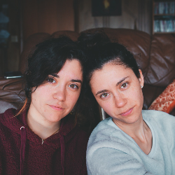 Mengenal Kembar Fraternal, Kembar Tapi Berbeda