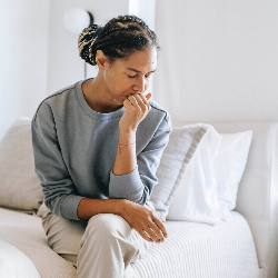 Apa ya, yang Anak Rasakan saat Melihat Ibunya Menangis?