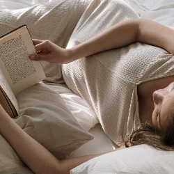 Apakah Ibu Hamil Boleh Tidur Tengkurap?