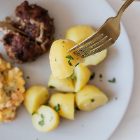 Apakah Penderita Diabetes Boleh Makan Kentang Rebus?