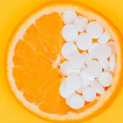 Apakah Vitamin C saja Sudah Cukup untuk Meningkatkan Imun?