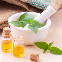 Ayo, Cermati Iklan Obat Tradisional!