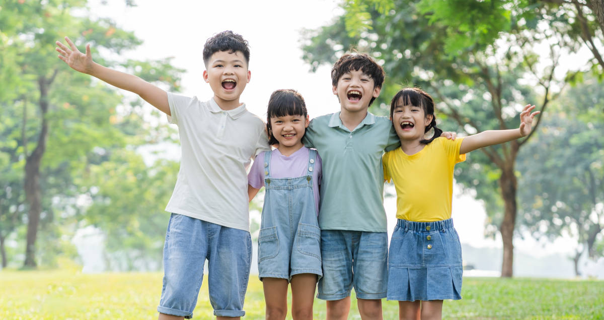 Anak-anak dengan emosi positif 