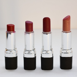 Jangan Pernah Gunakan 10 Benda Ini Bersamaan dengan Orang Lain!