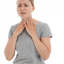 Batuk dan Sakit Tenggorokan, Apakah Selalu Gejala Coronavirus?