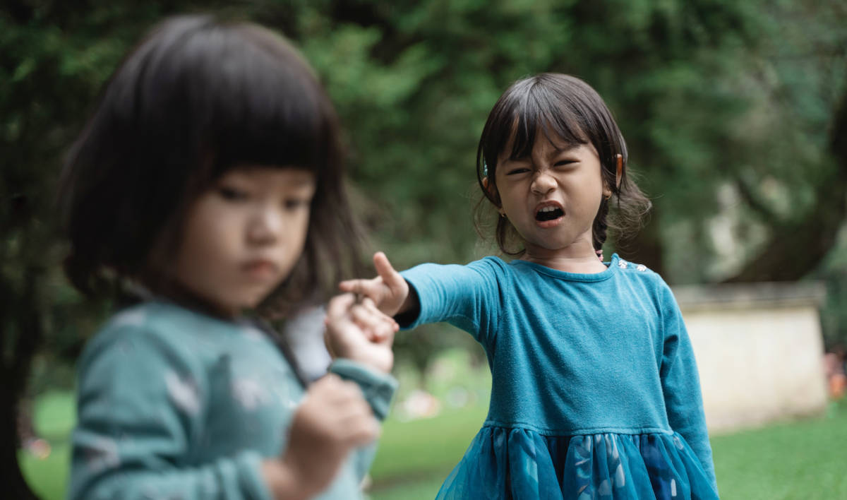 Tips Menghadapi Anak yang Mudah Marah dan Tersinggung