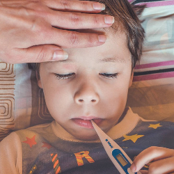 Ada Benjolan di Leher si Kecil, Sebagian Besar Tidak Bahaya Mums!