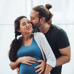 Bercinta Bisa Ubah Posisi Bayi Sungsang?