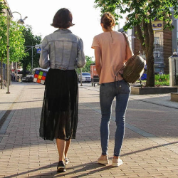 Berjalan Kaki Setelah Makan Mengurangi Risiko Diabetes, Cukup 2 Menit!