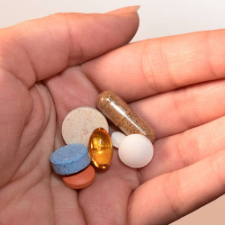 Aman Saat Tebus Obat, Kamu Bisa Berkonsultasi dengan Apoteker