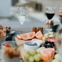 Biar Tak Gemuk, Ini Strategi Menghadiri Jamuan Makan!