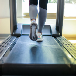 Bolehkah Ibu Hamil Olahraga di Treadmill?